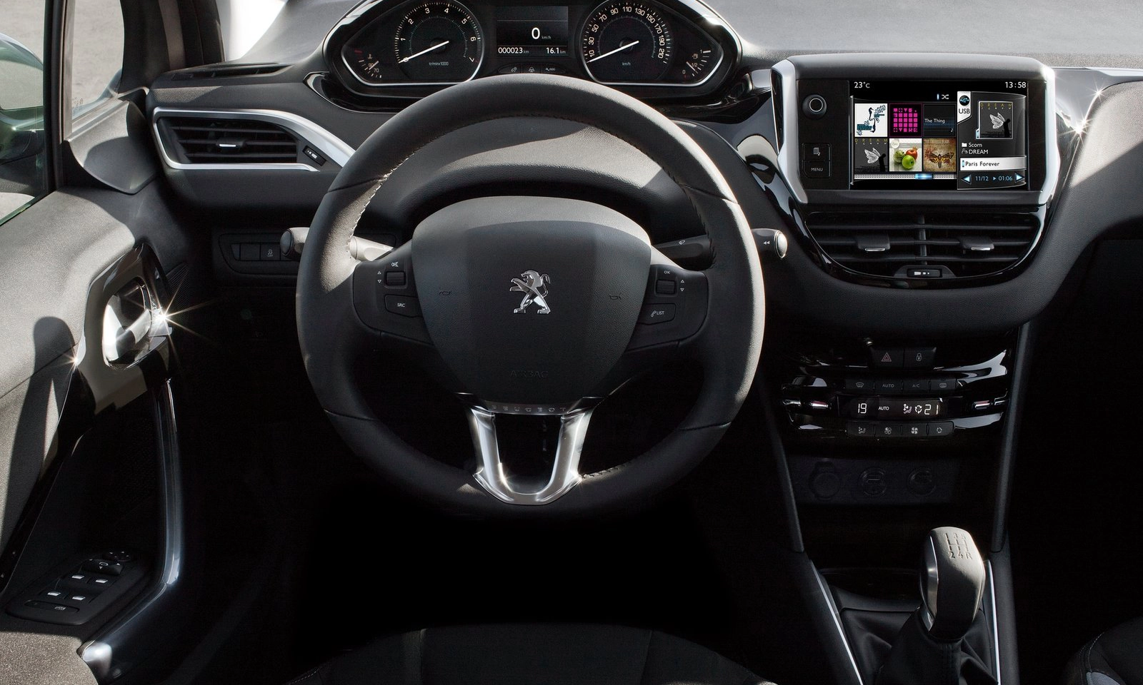 Peugeot 208 2013 1600 3d Copy